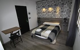 Hostal mh Fuencarral Madrid